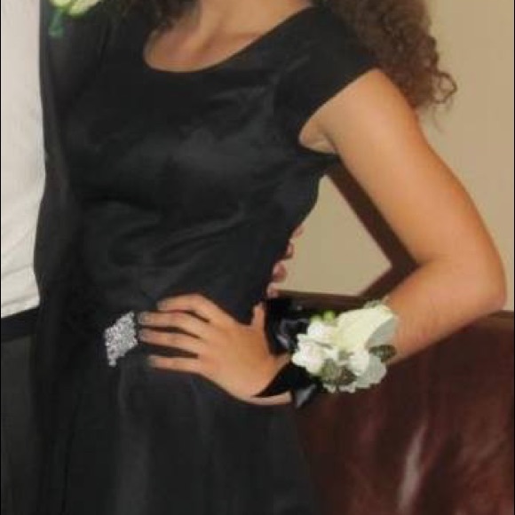 Black Semi-Formal Midi Dress - Picture 3 of 6